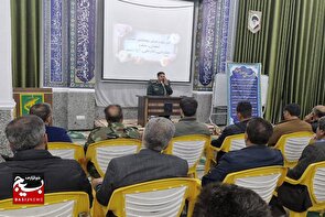 دیدار جمعی از بسیجیان گردان امام علی (ع) با فرمانده سپاه ناحیه رزن
