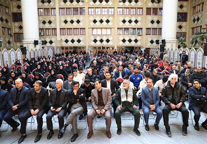 حضور جامعه ورزش در مراسم ششمین سالگرد شهادت حاج قاسم سلیمانی حضور جامعه ورزش در مراسم ششمین سالگرد شهادت حاج قاسم سلیمانی