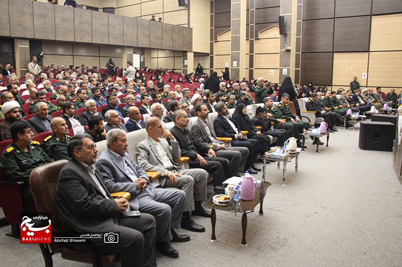 مکتب شهید سلیمانی فراتر از جناح‌بندی‌هاست