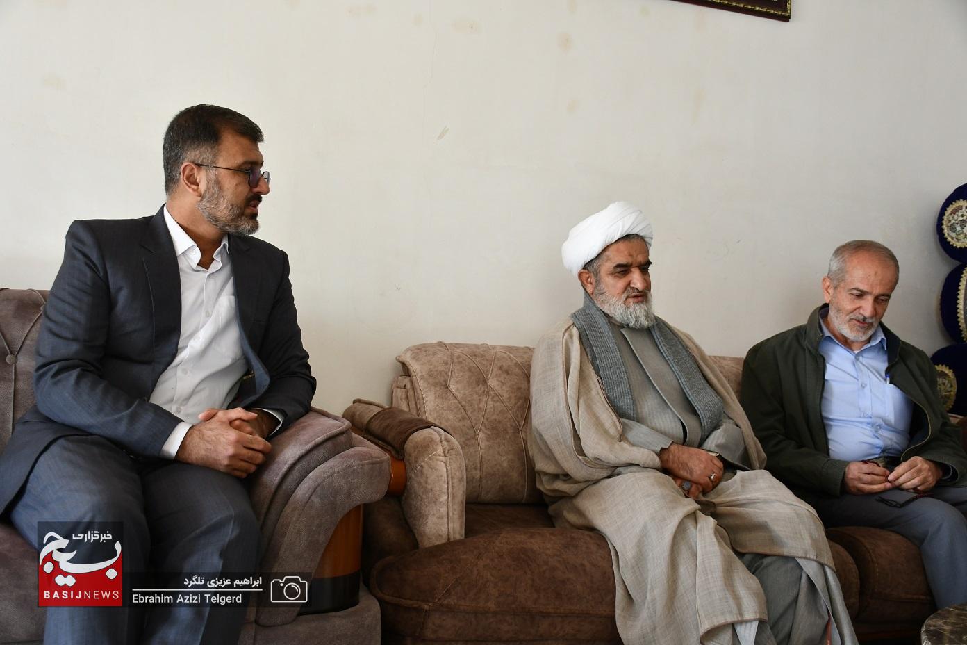 سرکشی و تجلیل مسئول نمایندگی ولی فقیه در سپاه فتح از جانباز ان دفاع مقدس + (تصاویر) سرکشی و تجلیل مسئول نمایندگی ولی فقیه در سپاه فتح از جانباز ان دفاع مقدس + (تصاویر)