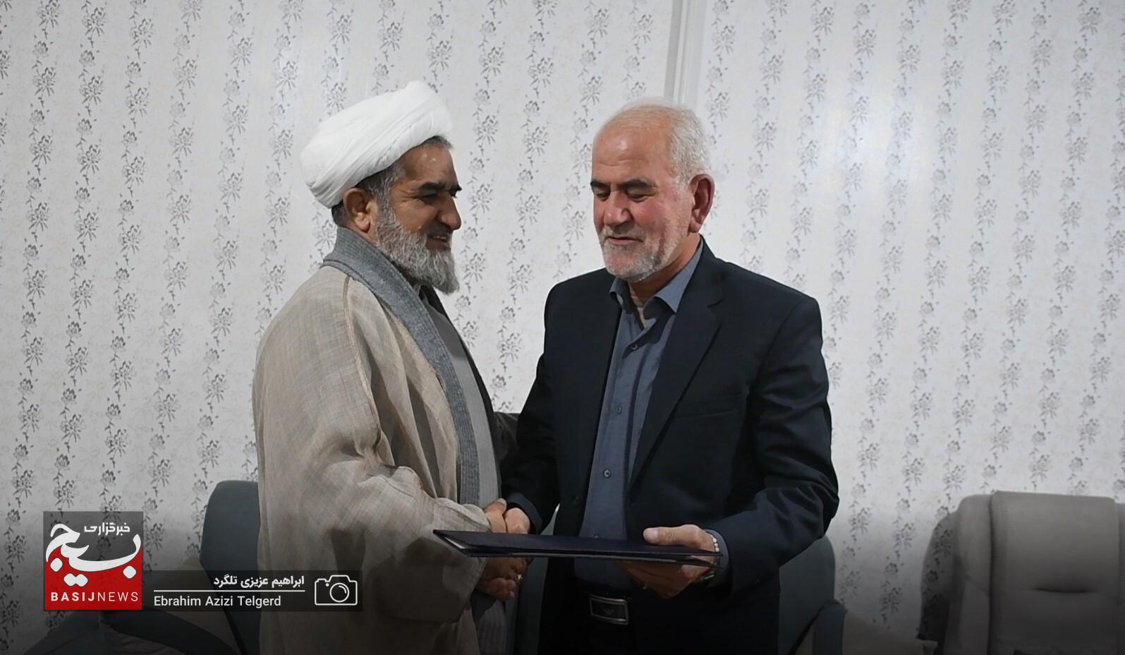 سرکشی و تجلیل مسئول نمایندگی ولی فقیه در سپاه فتح از جانباز ان دفاع مقدس + (تصاویر) سرکشی و تجلیل مسئول نمایندگی ولی فقیه در سپاه فتح از جانباز ان دفاع مقدس + (تصاویر)