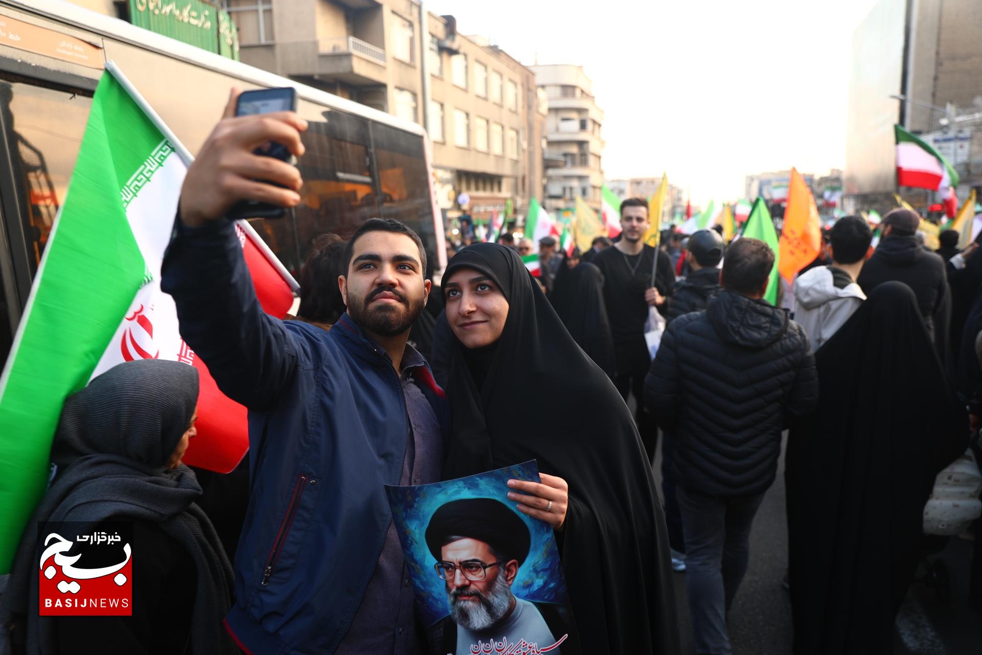 سنگ تمام پایتخت‌نشین‌ها در حمایت از جمهوری اسلامی ایران و محکومیت اقدامات آشوبگران و تروریست‌ها