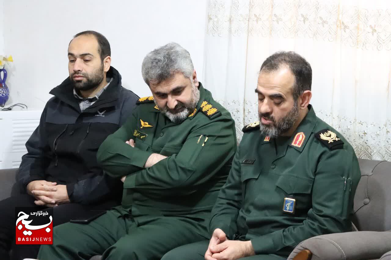 شهدای مدافعان وطن حافظان بزرگترین سرمایه کشور«امنیت »هستند شهدای مدافعان وطن حافظان بزرگترین سرمایه کشور«امنیت »هستند