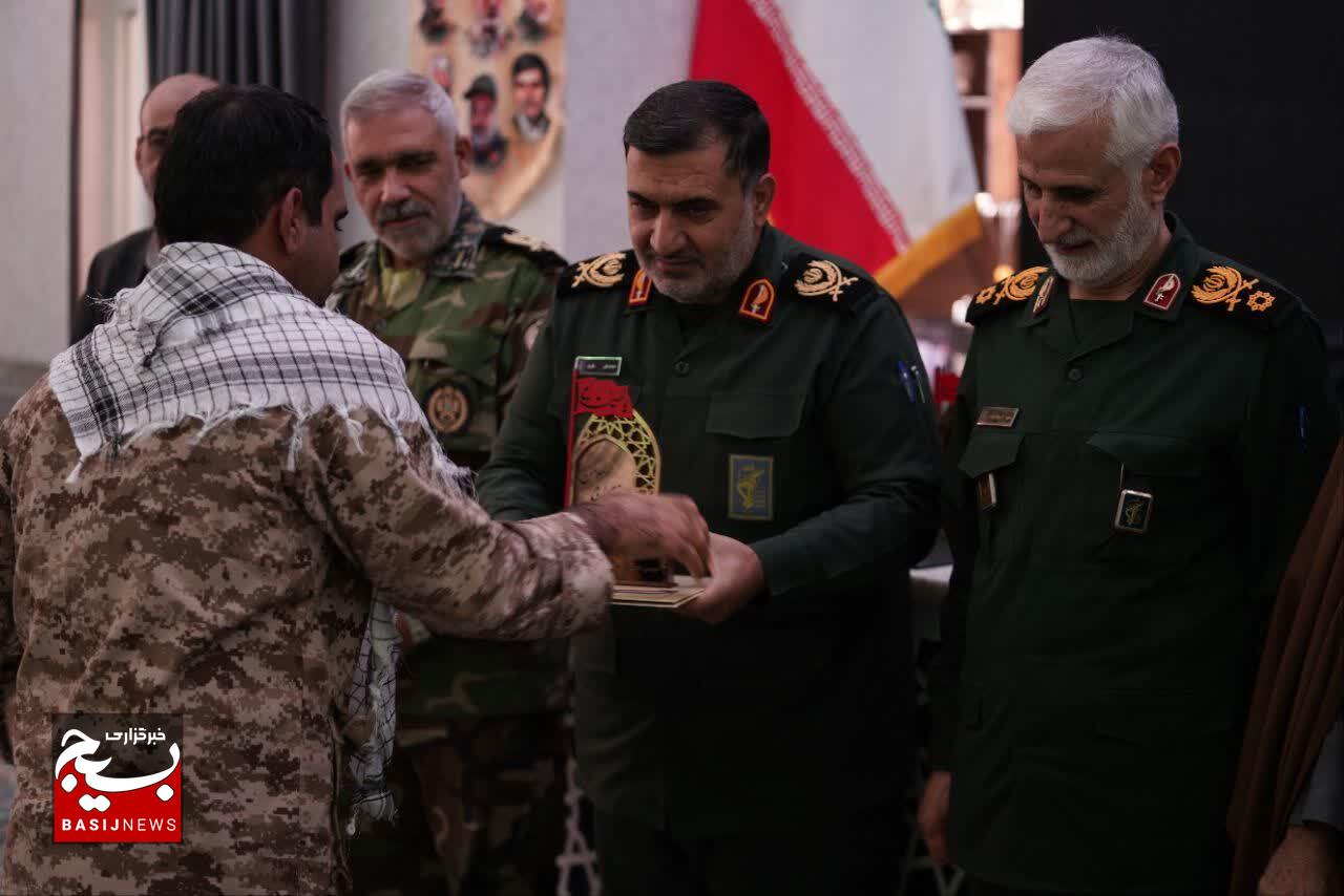 برگزاری سومین همایش نماز سپاه ثارالله کرمان با حضور مسئولان و تجلیل از برگزیدگان