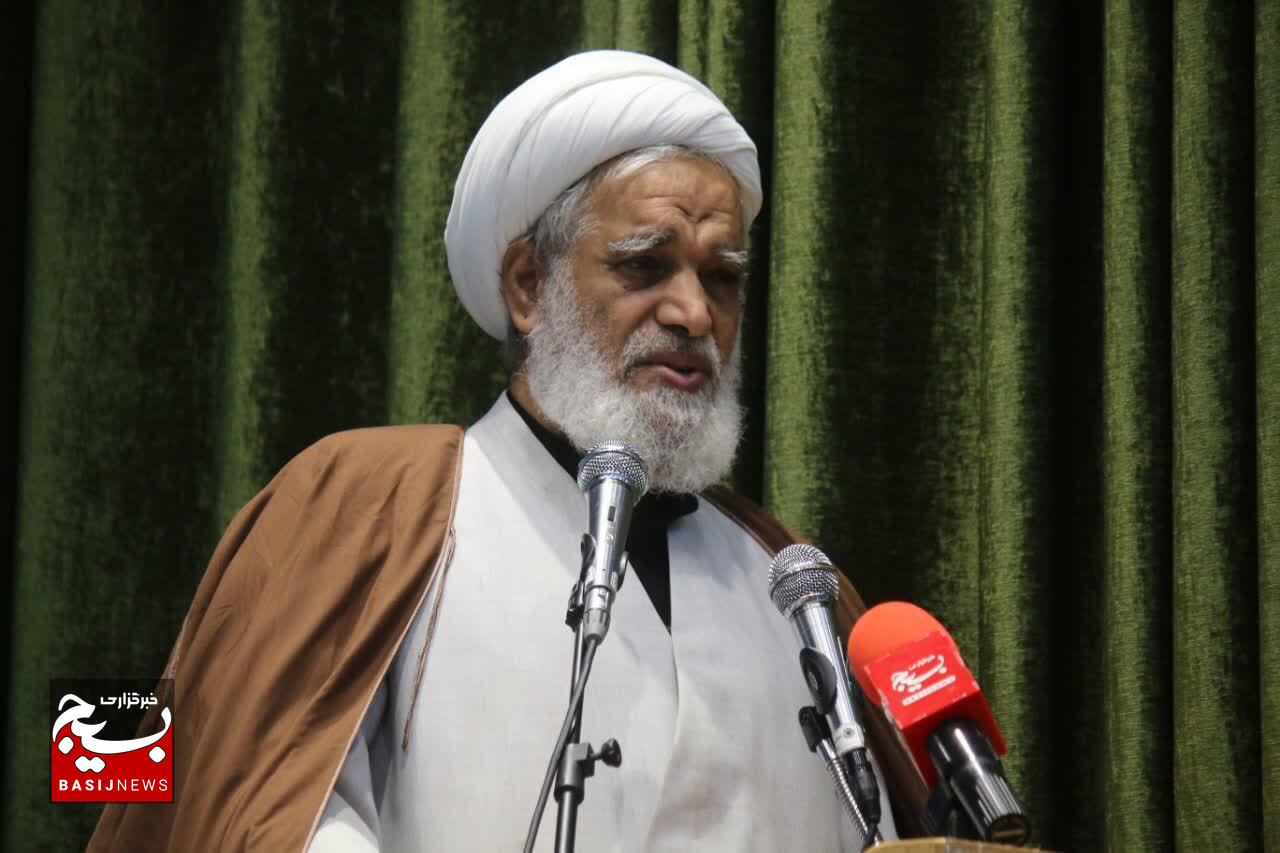 عشایر ایران اسلامی باید در تصمیمگیریهای کلان کشور، بیش از پیش نقش داشته باشند عشایر ایران اسلامی باید در تصمیمگیریهای کلان کشور، بیش از پیش نقش داشته باشند