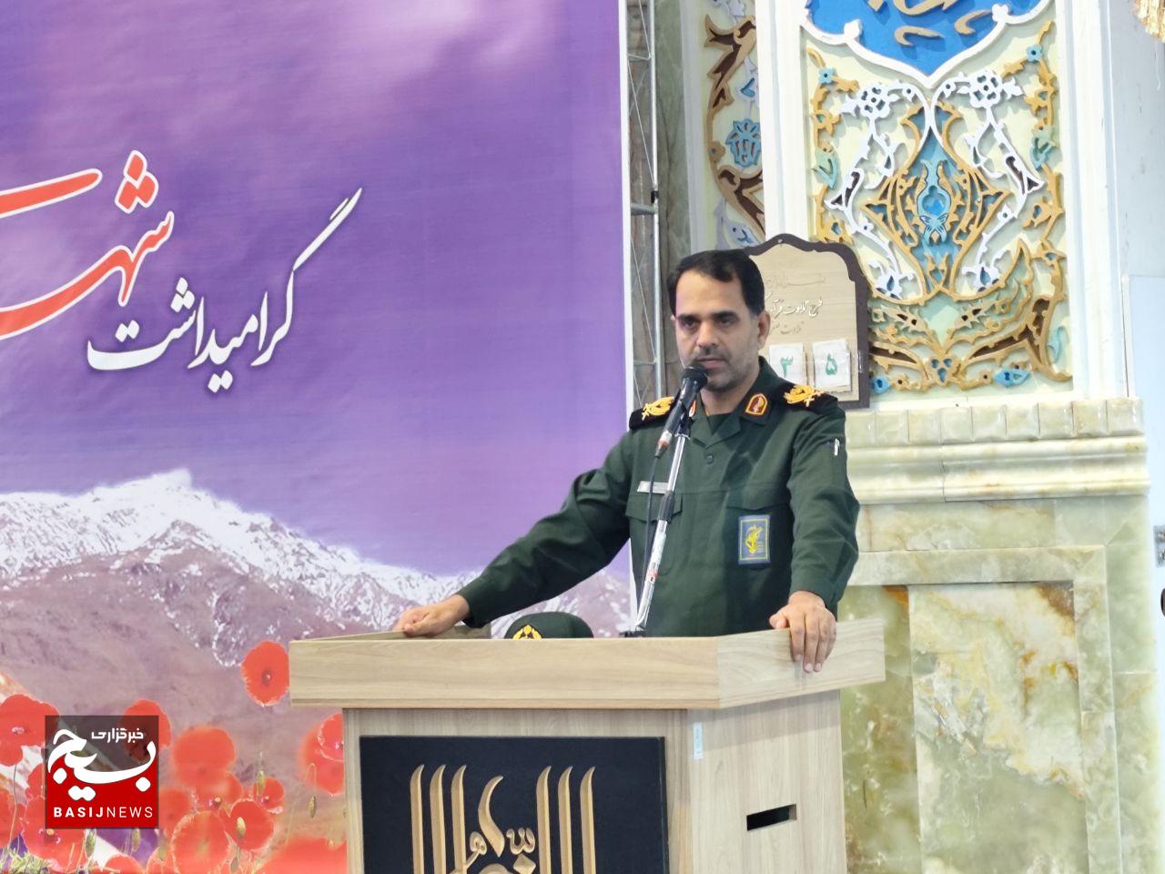 برگزاری مراسم بزرگداشت شهدای غدیر در بیت‌الزهرا(س) شهید سلیمانی