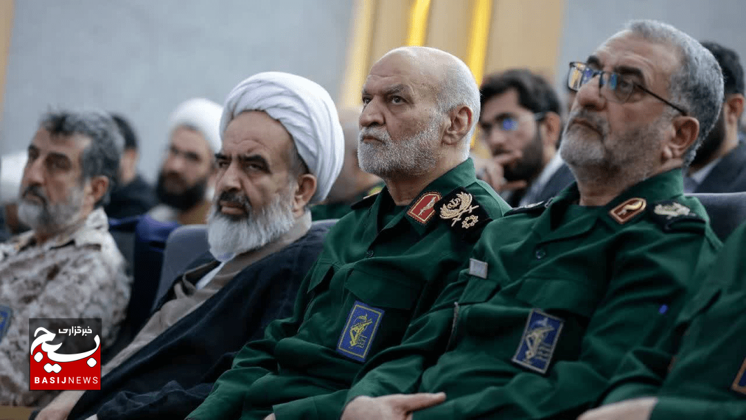 پاسداران، حافظان ارزش‌هایی هستند که با خون امام حسین(ع) زنده مانده است