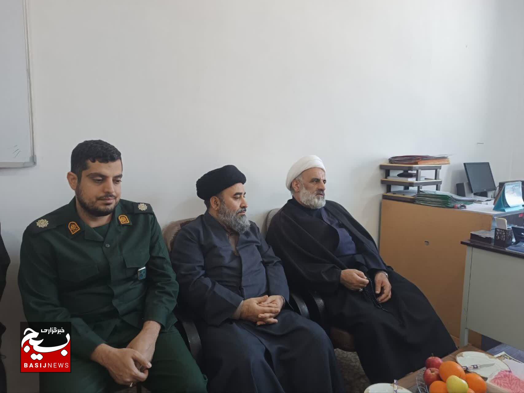تبیین در میدان جهاد، تکلیف همگانی است