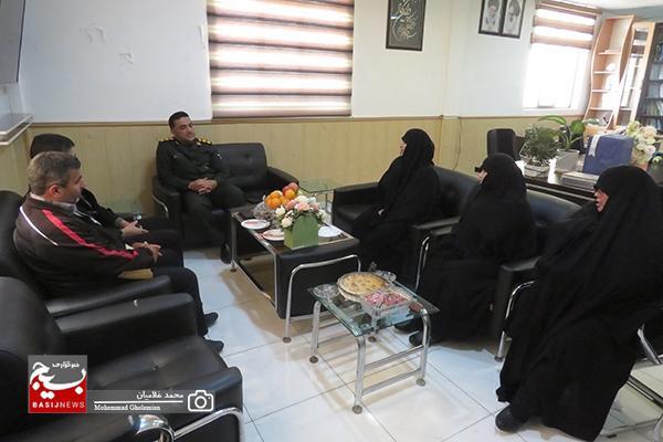 دیدار مسئولان مدرسه علمیّه خواهران کنگان با فرمانده سپاه این شهرستان دیدار مسئولان مدرسه علمیّه خواهران کنگان با فرمانده سپاه این شهرستان