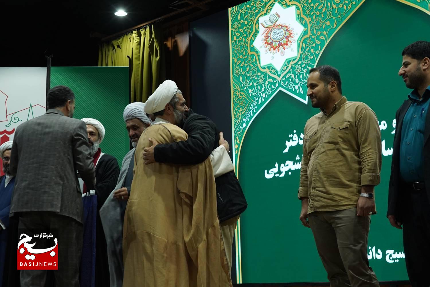 معارفه مسئول جدید دفتر نمایندگی ولی فقیه در سازمان بسیج دانشجویی