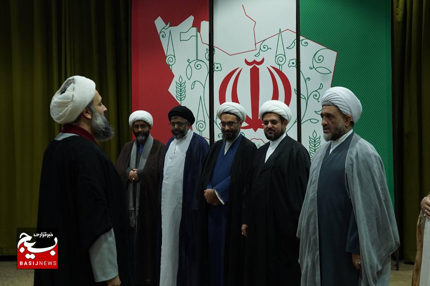 معارفه مسئول جدید دفتر نمایندگی ولی فقیه در سازمان بسیج دانشجویی