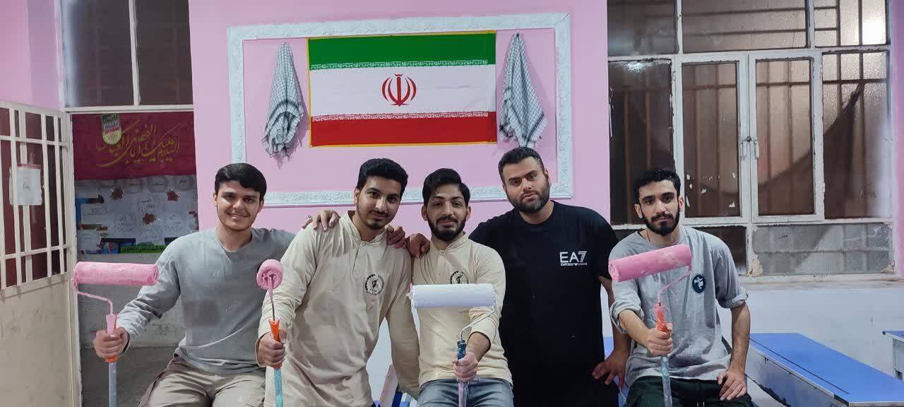رنگ امید بر دیوارهای عین دو