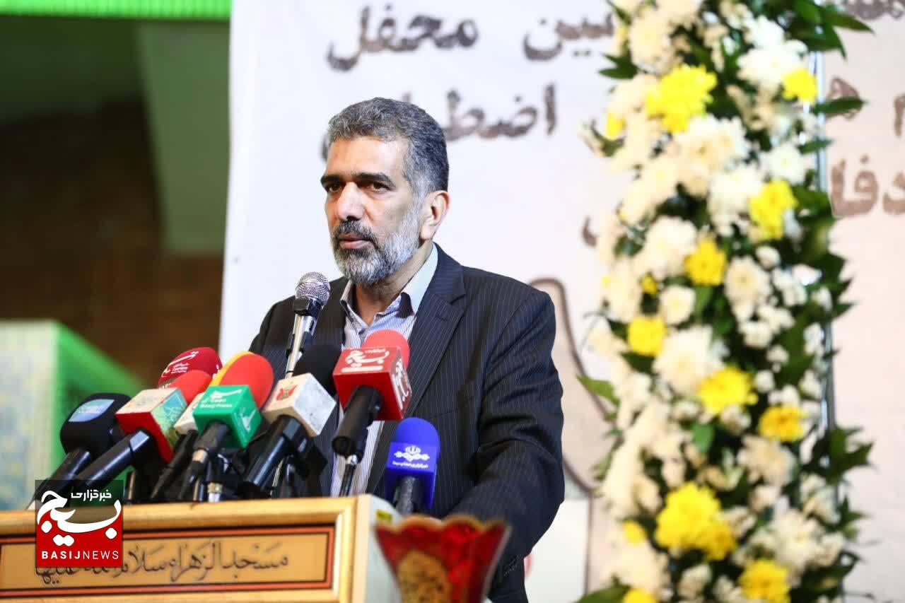 زارعزاده: بسیج جامعه پزشکی ادامهدهنده راه شهیدان عرصه سلامت است زارعزاده: بسیج جامعه پزشکی ادامهدهنده راه شهیدان عرصه سلامت است