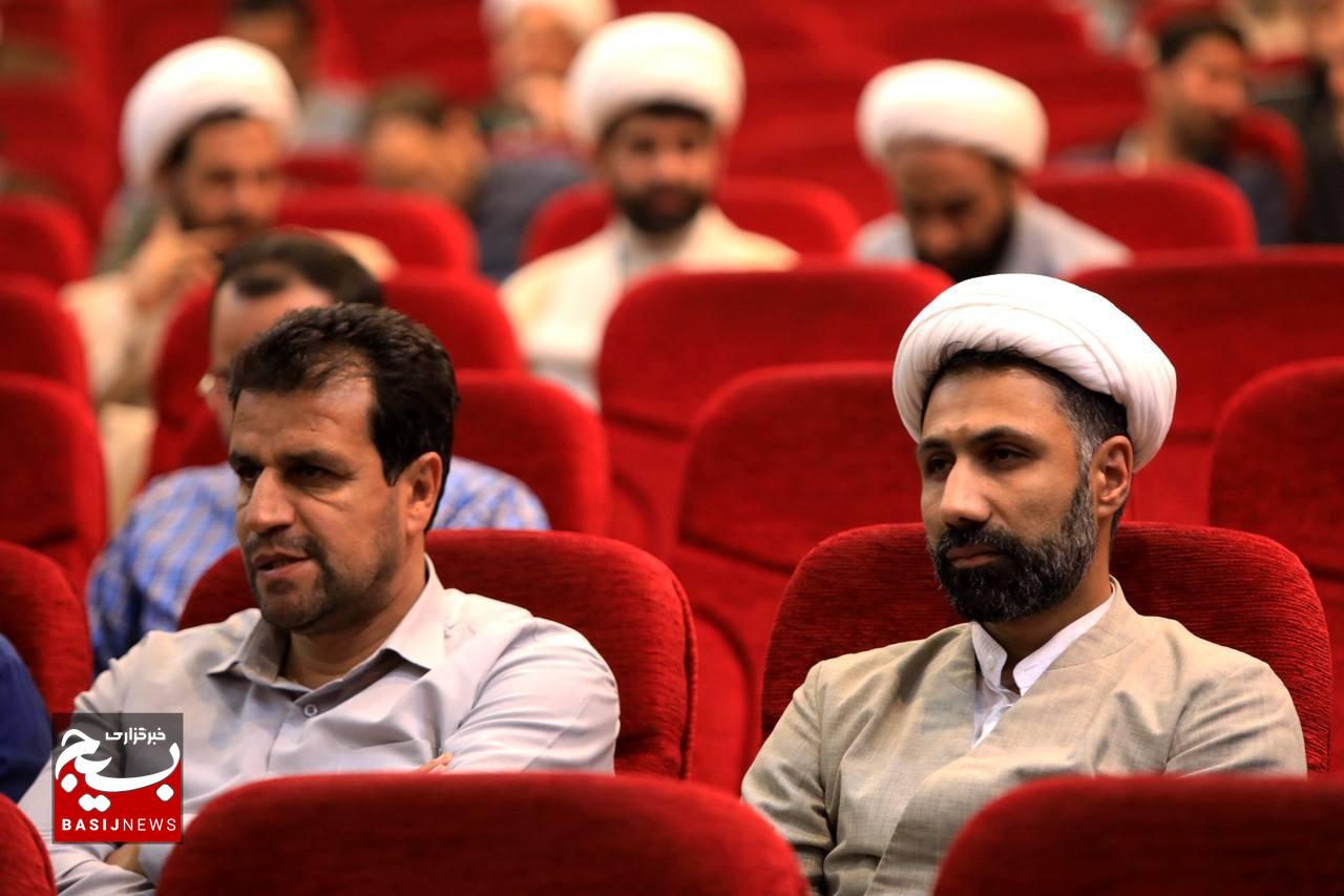 نشست مسئولان بسیج دانشجویی کل کشور با حضور مسئول نمایندگی ولی فقیه در سازمان بسیج مستضعفین