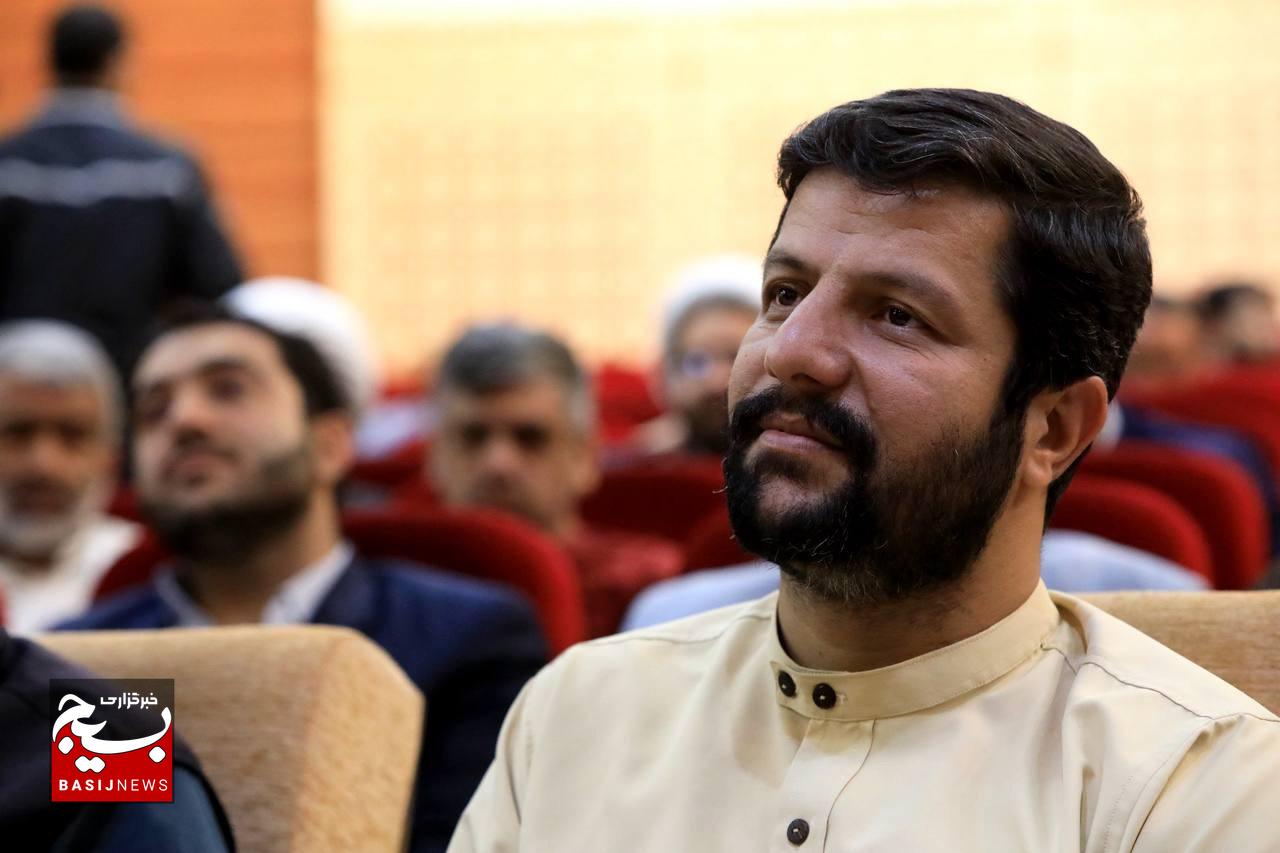 نشست مسئولان بسیج دانشجویی کل کشور با حضور مسئول نمایندگی ولی فقیه در سازمان بسیج مستضعفین