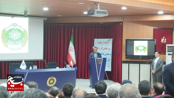 آیین بزرگداشت روز جهانی کارگر در زنجان برگزار شد 