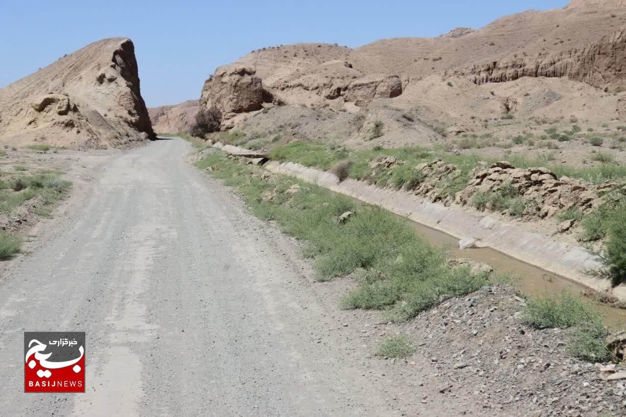 اولین و بزرگترین طرح الگویی آبخیزدار تا جالیز کشور از قنات بلده، کلید خورد/ احیای میراث کهن شهرستان فردوس به همت جهادگران بسیج سازندگی اولین و بزرگترین طرح الگویی آبخیزدار تا جالیز کشور از قنات بلده، کلید خورد/ احیای میراث کهن شهرستان فردوس به همت جهادگران بسیج سازندگی