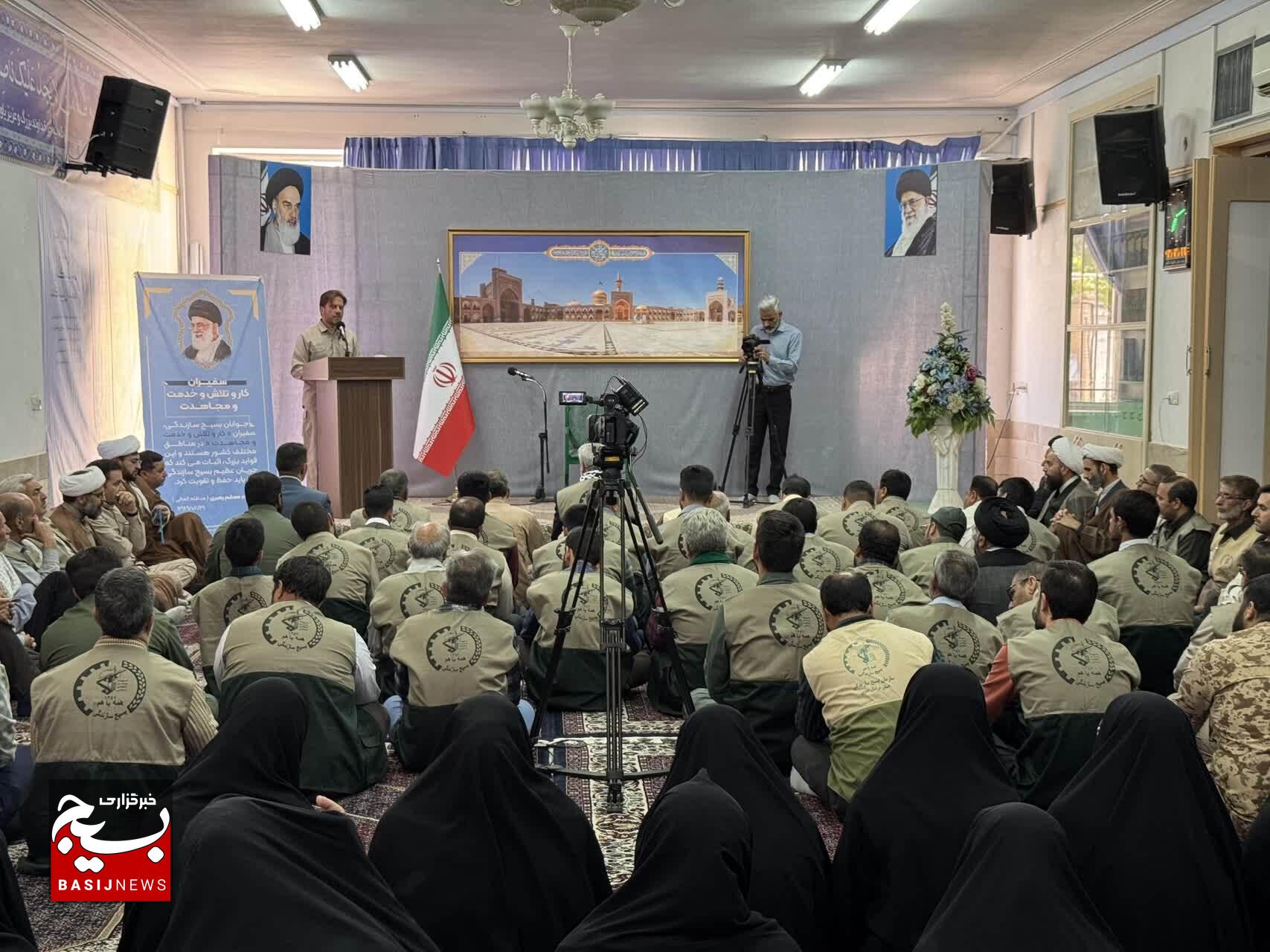 بسیج سازندگی مصداق عملی تحقق آرمان‌های انقلاب و راه نجات بشریت است