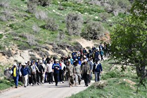کوهنوردی بهاری کارکنان سپاه فتح کهگیلویه و بویراحمد در منطقه گُرگُو + (فیلم)