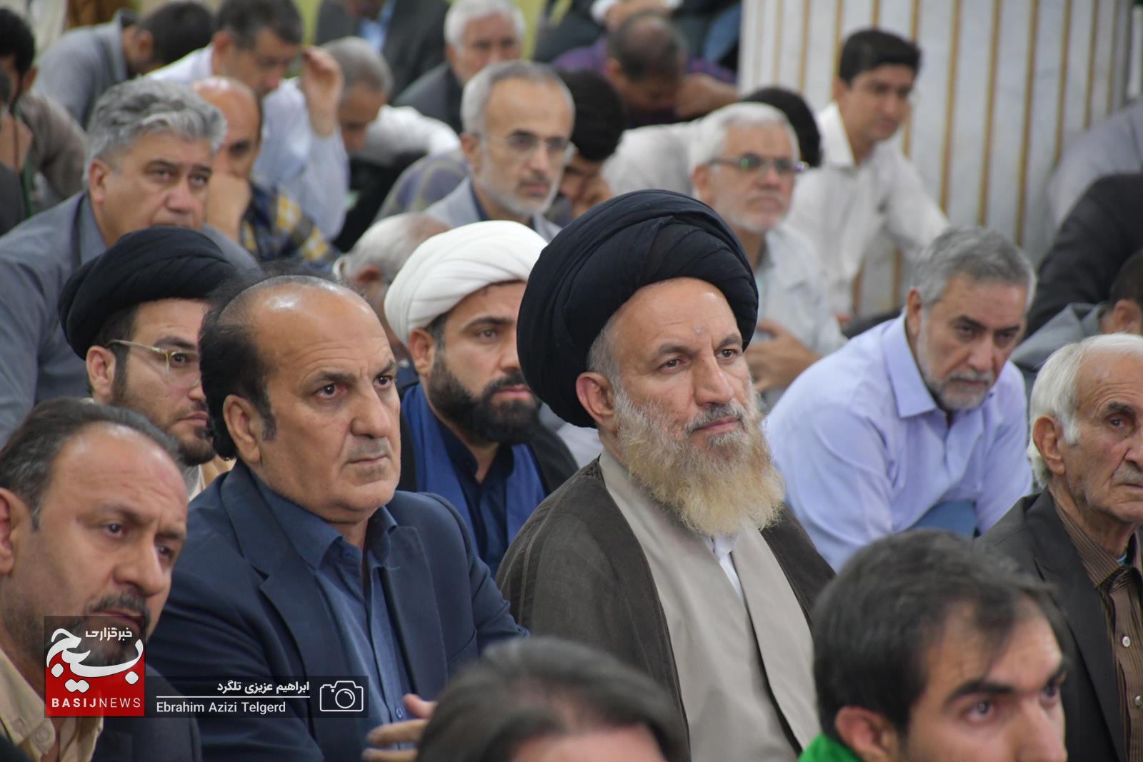 حضور مسئولان نمایندگی های ولی فقیه سپاه فتح استان در کلاس درس اخلاق آیت الله ملک حسینی