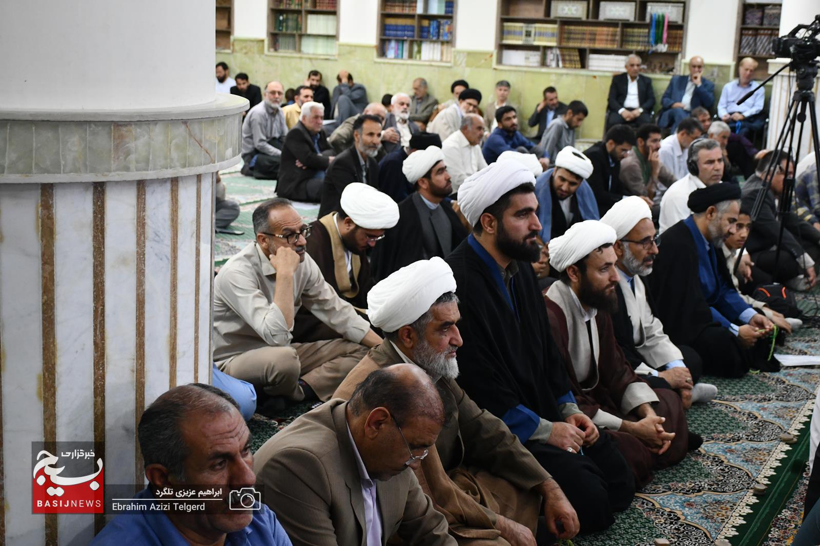 حضور مسئولان نمایندگی های ولی فقیه سپاه فتح استان در کلاس درس اخلاق آیت الله ملک حسینی