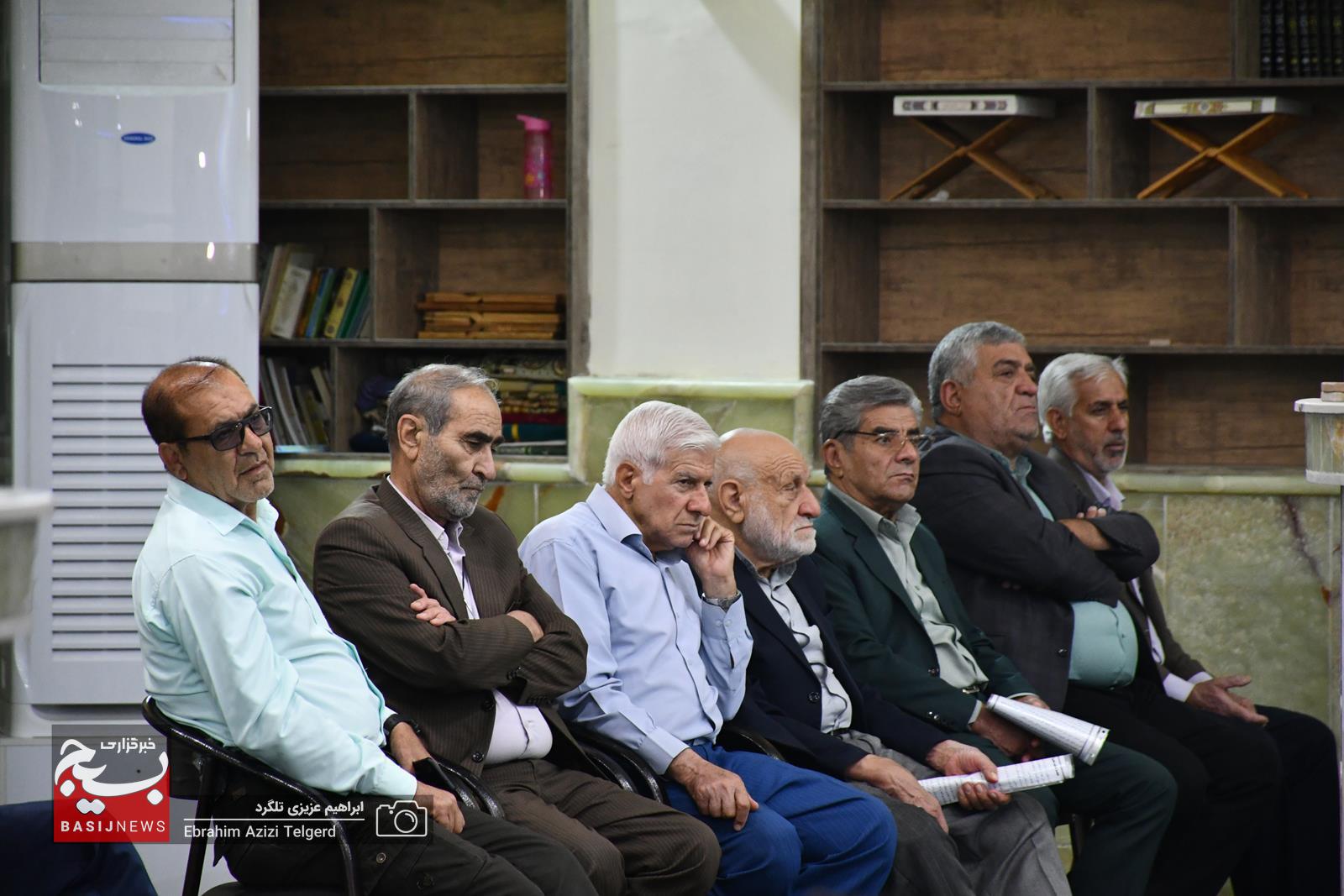 حضور مسئولان نمایندگی های ولی فقیه سپاه فتح استان در کلاس درس اخلاق آیت الله ملک حسینی