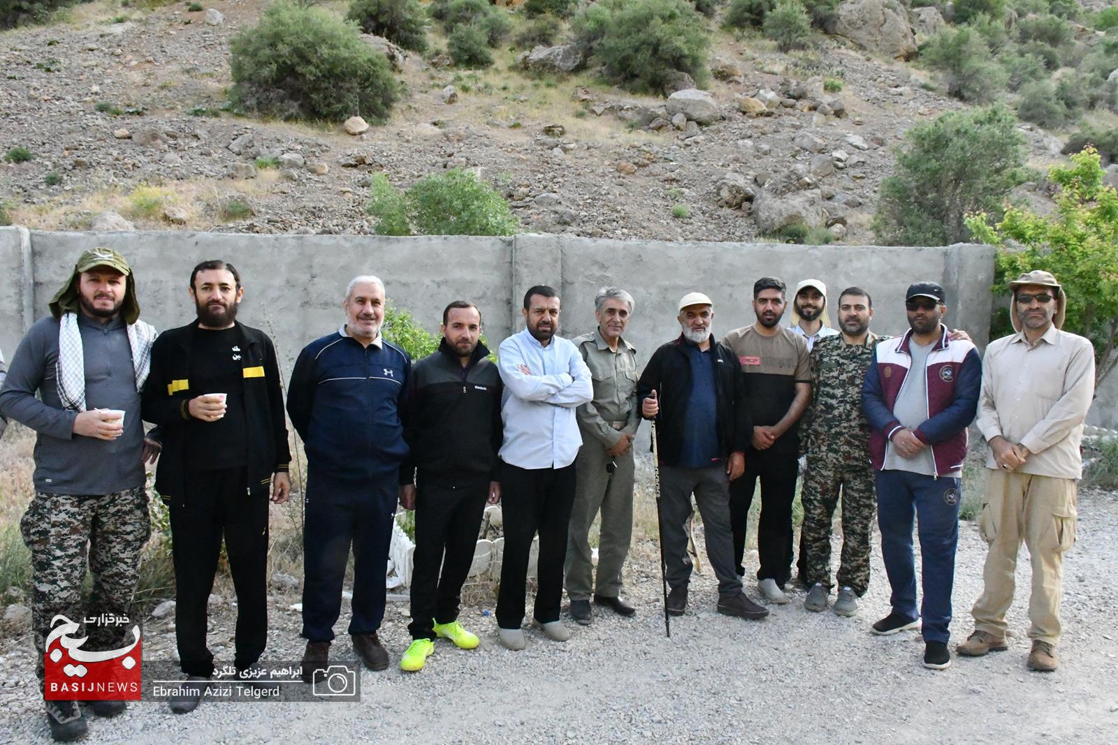 همایش کوهنوردی و اردوی فرهنگی ورزشی کارکنان نمایندگی ولی فقیه در سپاه فتح در منطقه کوه گُل