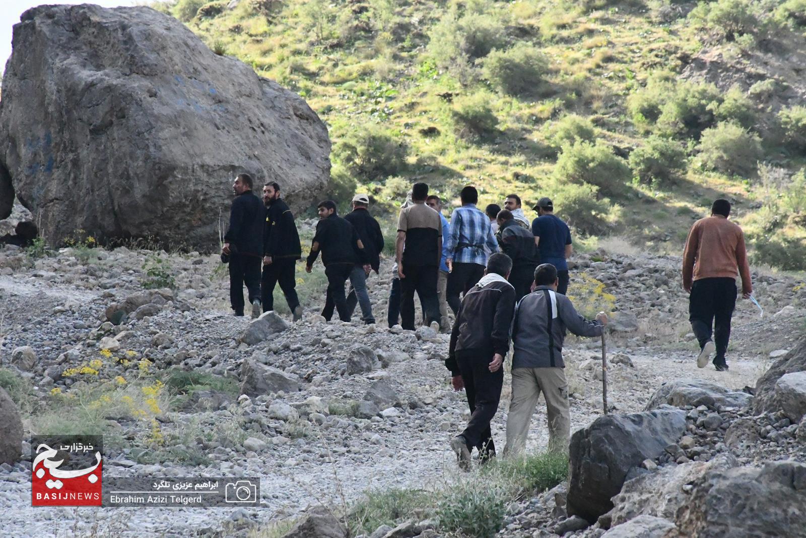 همایش کوهنوردی و اردوی فرهنگی ورزشی کارکنان نمایندگی ولی فقیه در سپاه فتح در منطقه کوه گُل
