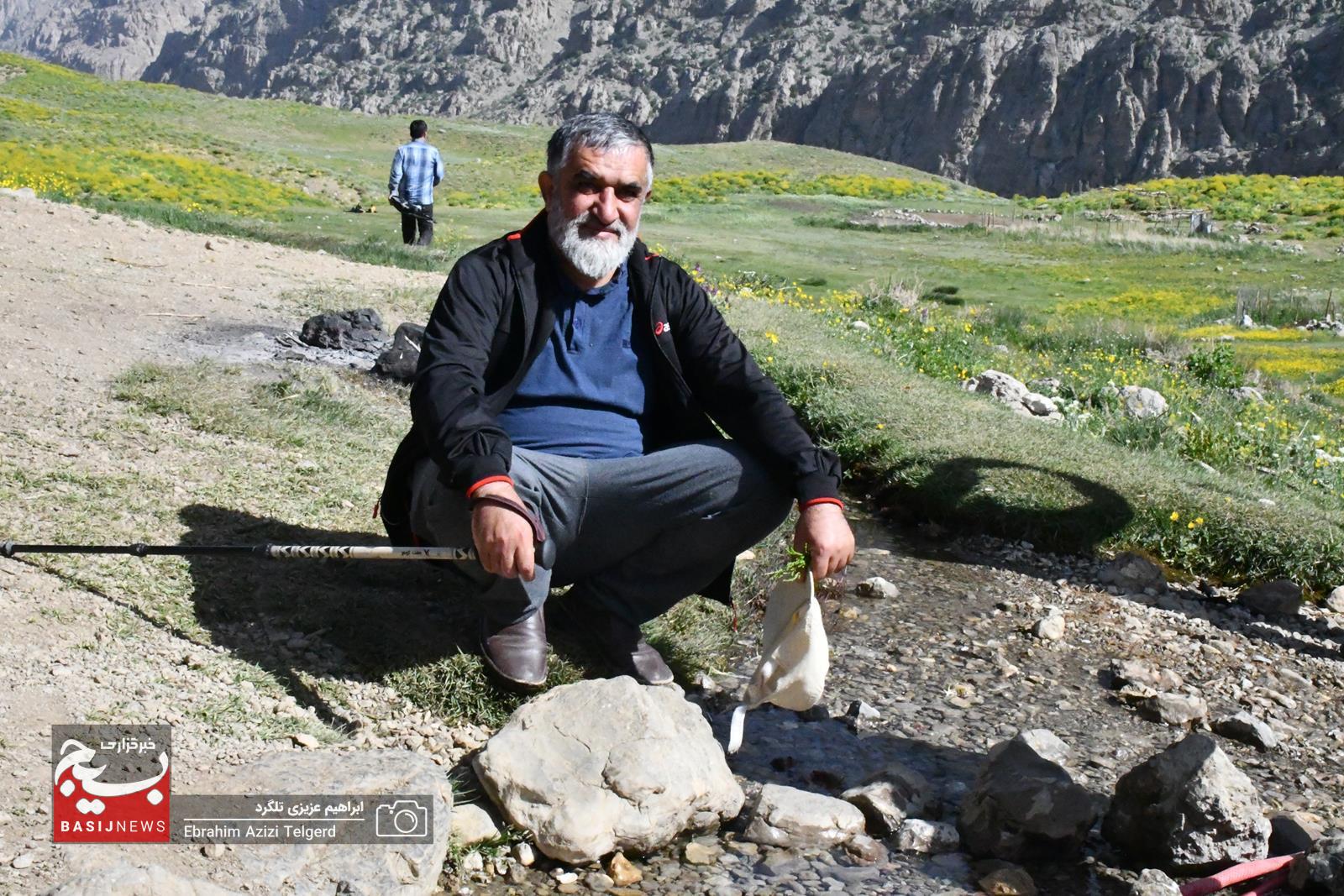 همایش کوهنوردی و اردوی فرهنگی ورزشی کارکنان نمایندگی ولی فقیه در سپاه فتح در منطقه کوه گُل