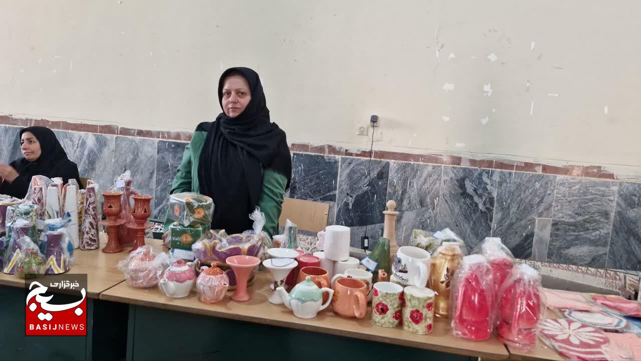برپایی نمایشگاه عرضه محصولات خانگی در پلدختر