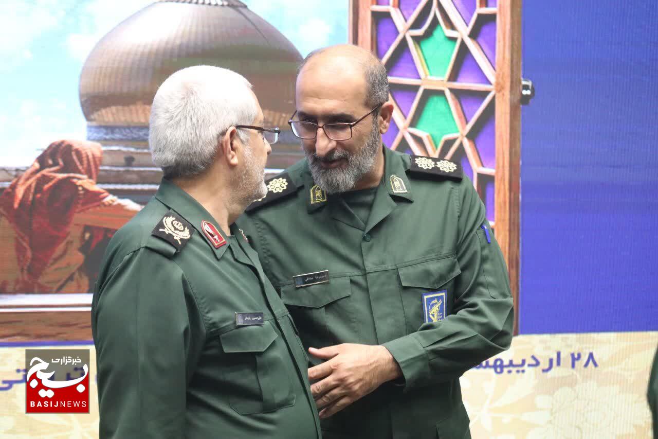 همایش تجلی اخلاص ویژه تجلیل از دست‌اندرکاران راهیان نور