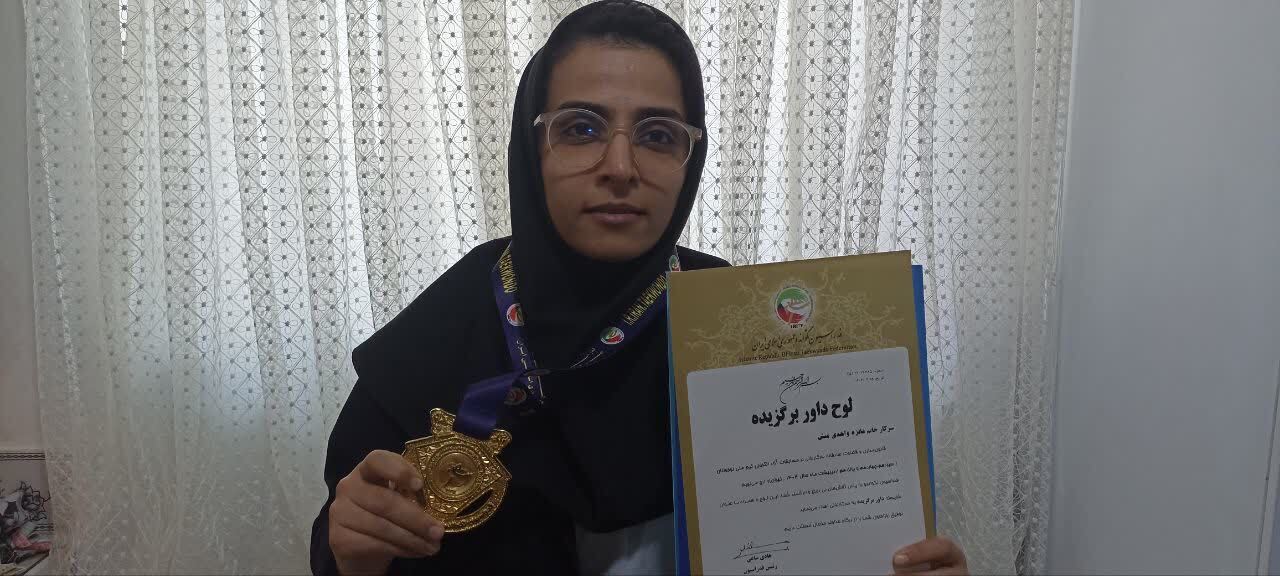 کلکسیون افتخارات تکواندو با طلای کشوری تکمیل شد کلکسیون افتخارات تکواندو با طلای کشوری تکمیل شد