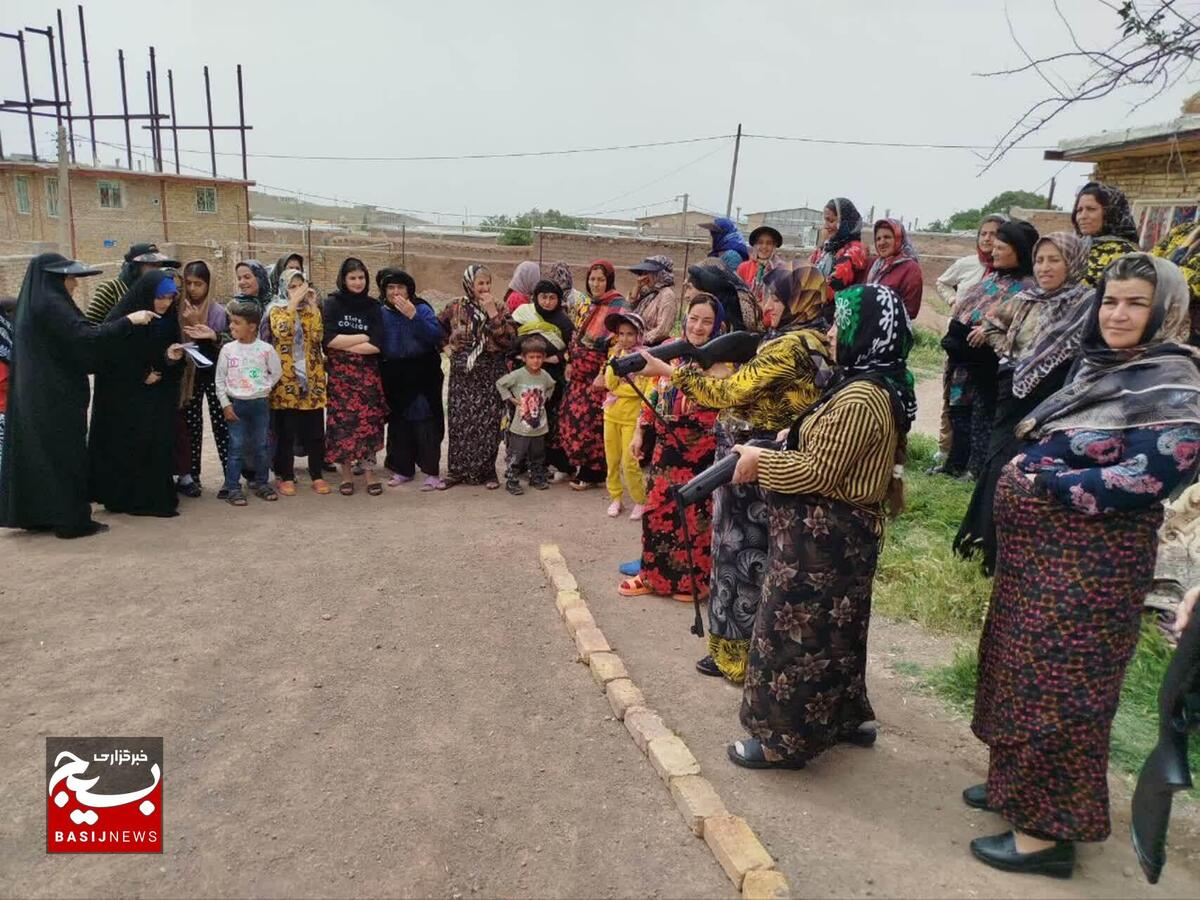 برگزاری مسابقات تیراندازی ویژه خواهران بسیجی در روستاهای خرمن‌سوخته و ناصرآباد