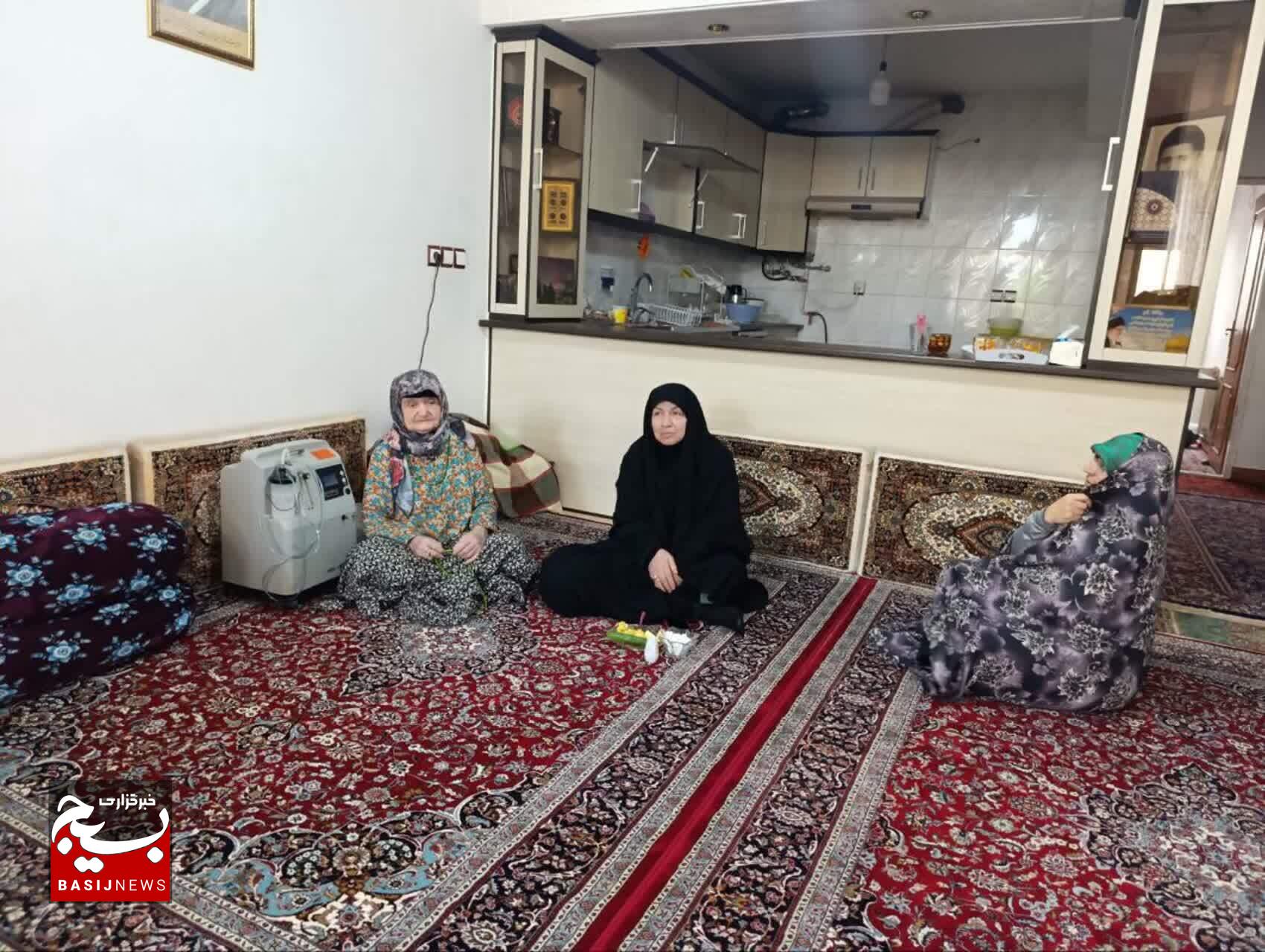 دیدار مسوول نمایندگی ولی‌فقیه در سپاه شهرستان البرز با خانواده شهید حفظ‌الله عابدینی 