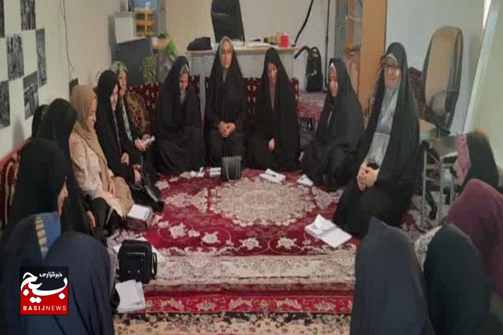 پایگاه‌های بسیج، پایگاهی برای گفت‌وگو و آگاهی‌بخشی به نسل جوان