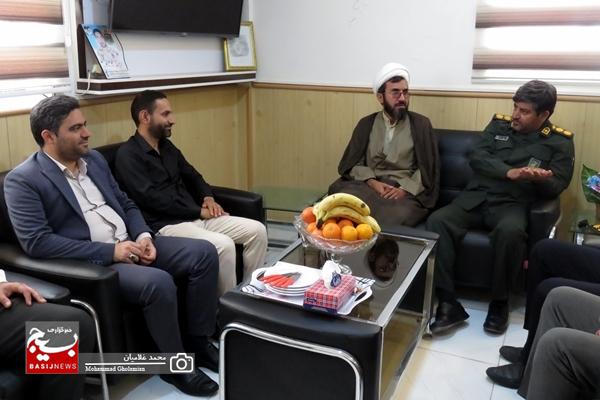 تجلیل رئیس شورا و شهردار کنگان از فرمانده سپاه کنگان