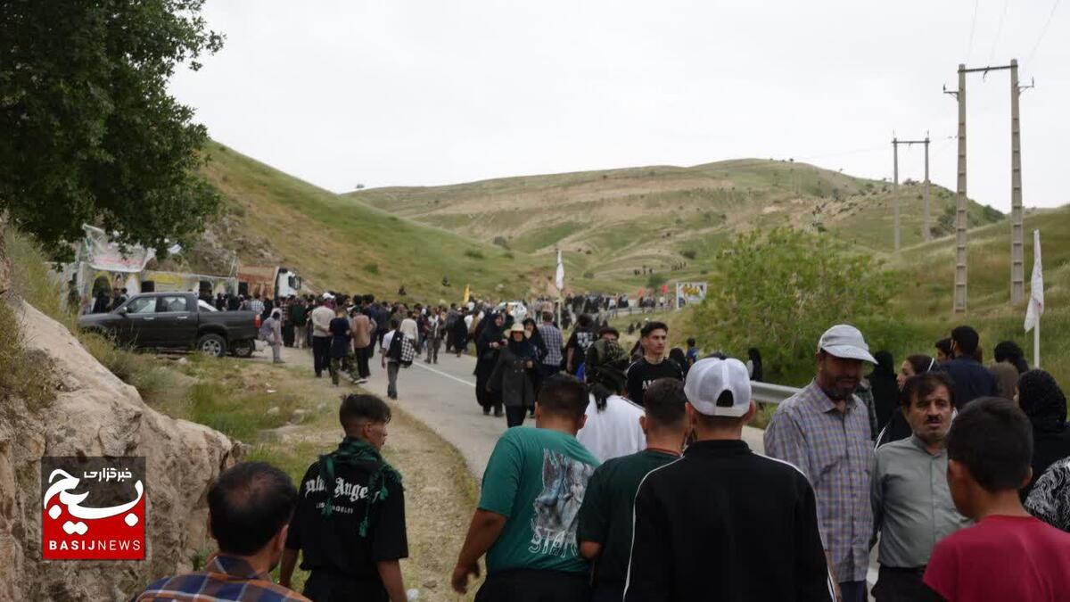 حضور زائران استان قزوین در منطقه عملیاتی بازی دراز شمال‌غرب کشور