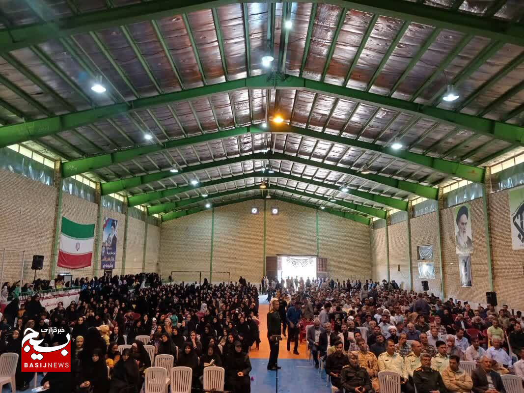 یادواره شهدای عشایر ولایتمدار طایفه بزرگ جشنی شهرستان ارسنجان برگزار شد+عکس
