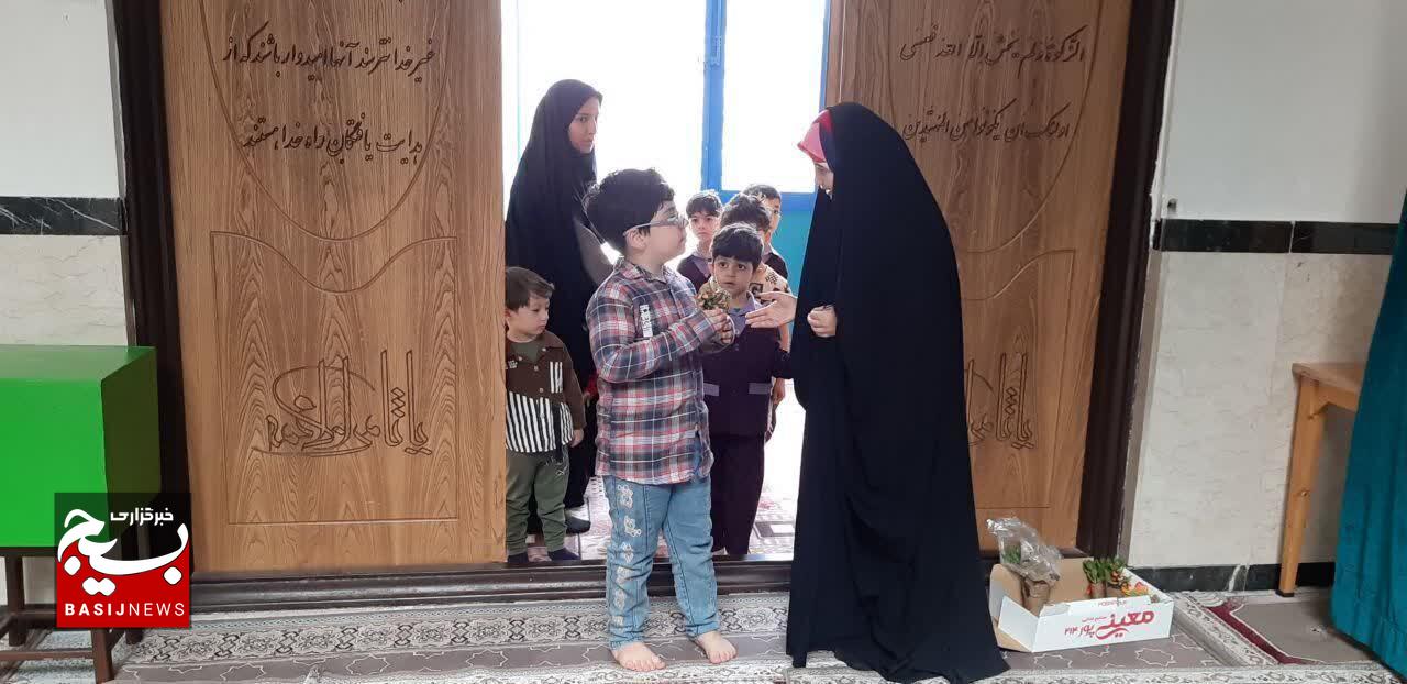 مساجد؛ جایی که خاطرات خوش کودکی ماندگار می شود مساجد؛ جایی که خاطرات خوش کودکی ماندگار می شود