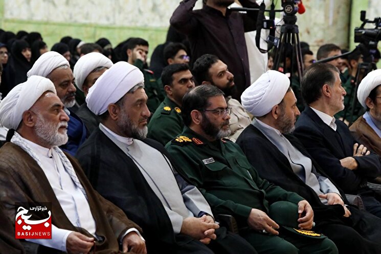 آیین تجدیدمیثاق با آرمان‌های امام خمینی(ره) به‌مناسبت گرامیداشت هفته عقیدتی سیاسی در سپاه و بسیج