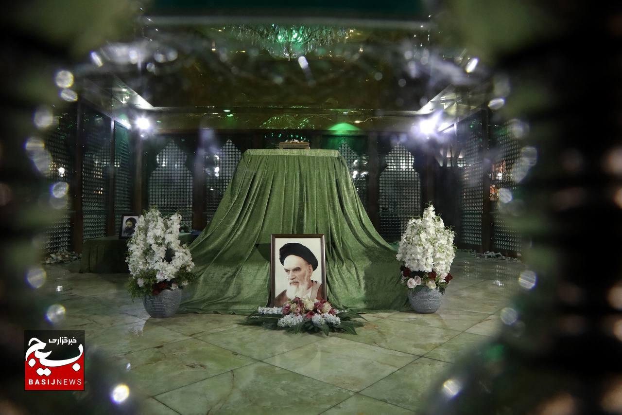 آیین تجدیدمیثاق با آرمان‌های امام خمینی(ره) به‌مناسبت گرامیداشت هفته عقیدتی سیاسی در سپاه و بسیج