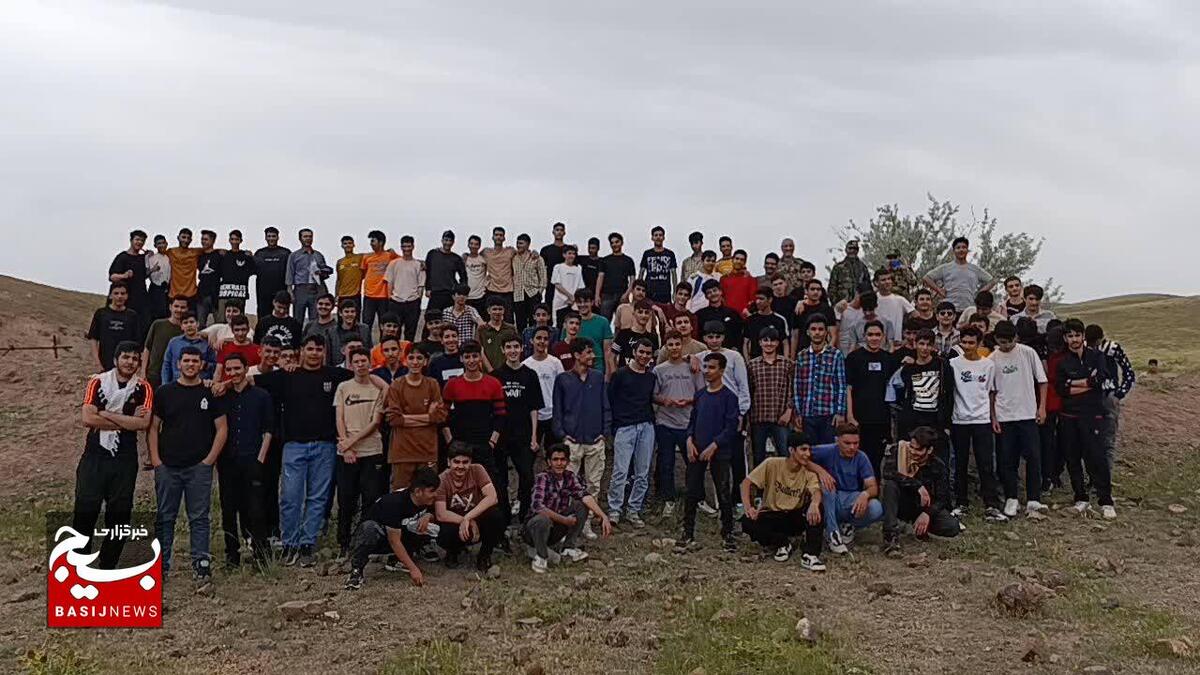 برگزاری اردوی میدان تیر آمادگی دفاعی برای ۱۴۰۰ دانش‌آموزان شهرستان البرز