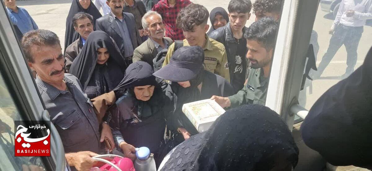 اعزام رزمندگان دفاع مقدس به مشهد مقدس