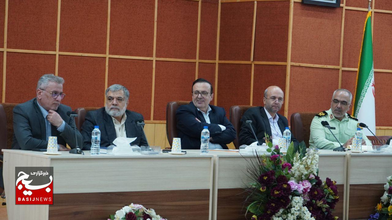 رانندگان حامی انقلاب و رکن اصلی اقتصاد هستند/مطالبات کامیون‌داران در دست بررسی است 
