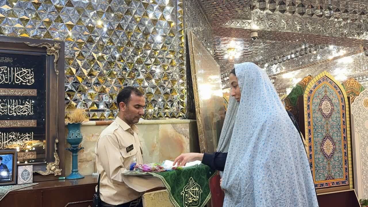 حضور تیم ملی بسکتبال بانوان در آستان امامزاده صالح + تصاویر
