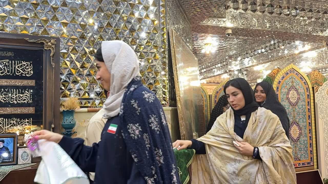 حضور تیم ملی بسکتبال بانوان در آستان امامزاده صالح + تصاویر