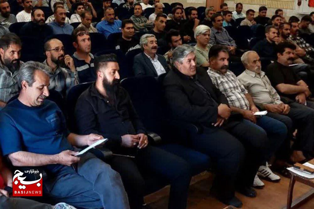 کامیون‌داران ستون فقرات اقتصاد کشور هستند