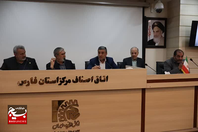 اصناف و بازاریان همواره در خط مقدم دفاع از انقلاب اسلامی بوده و هستند