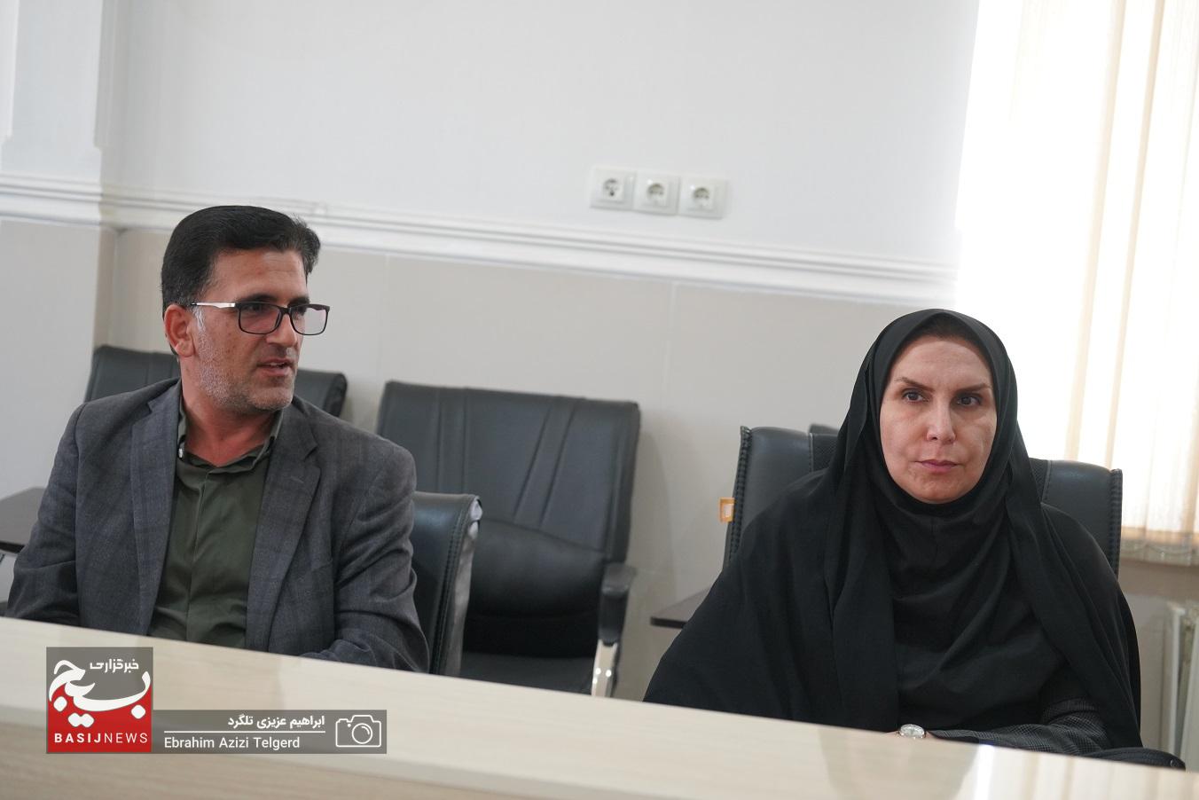 بررسی طرح خدمات دهی به خبرنگاران در هیئت اندیشه ورز بسیج رسانه استان