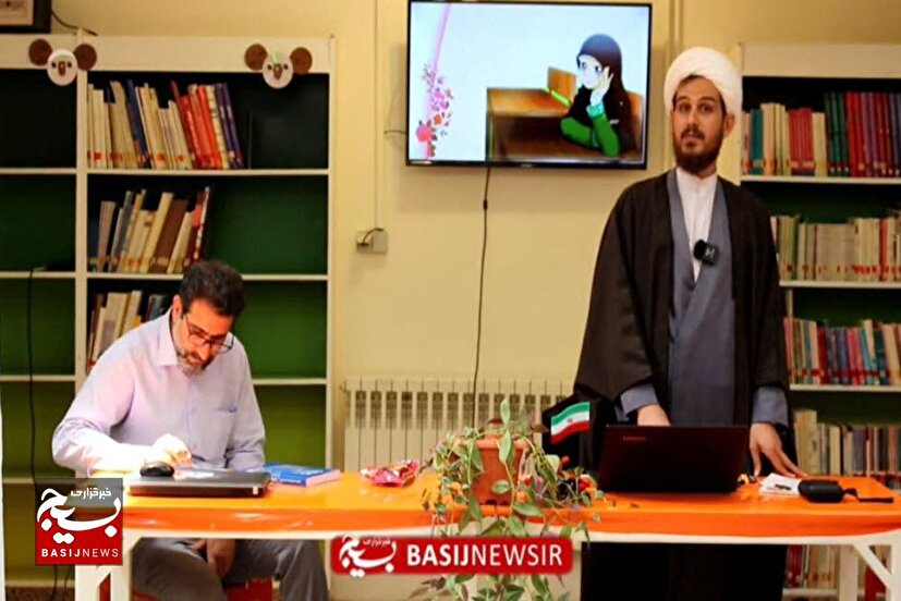 کافه گفتگو محلی برای رفع شبهات دانش آموزان تویسرکانی